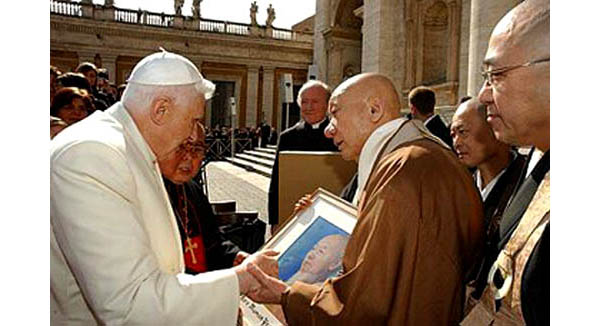 Benedict XVI with Buddhist monks in St. Peter's Square